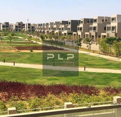 فيلا مستقله  استلام فوري جاهزه علي السكن باقل من سعر السوق في كمبوند بالم هيلز قطاميه اكستنشن pk2 التجمع الخامس