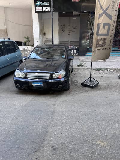 مرسيدس بنز سي C200.2006