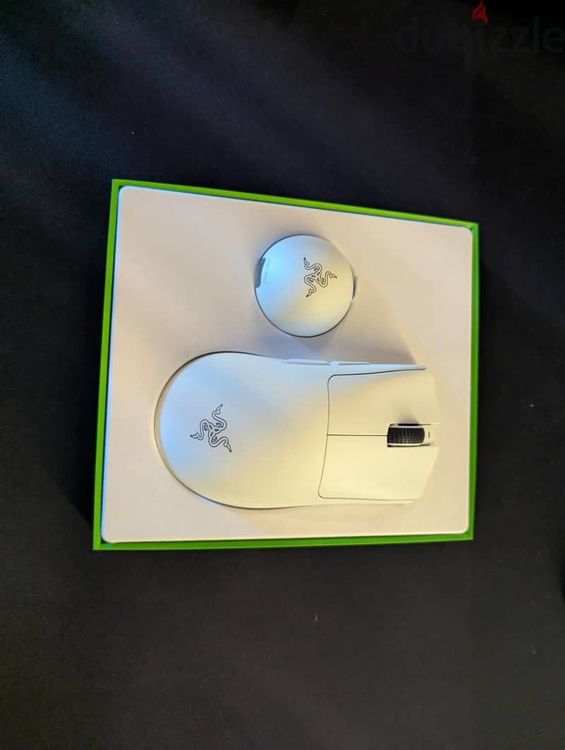 Razer DeathAdder V4 Pro (White Edition) Gaming Mouse 2