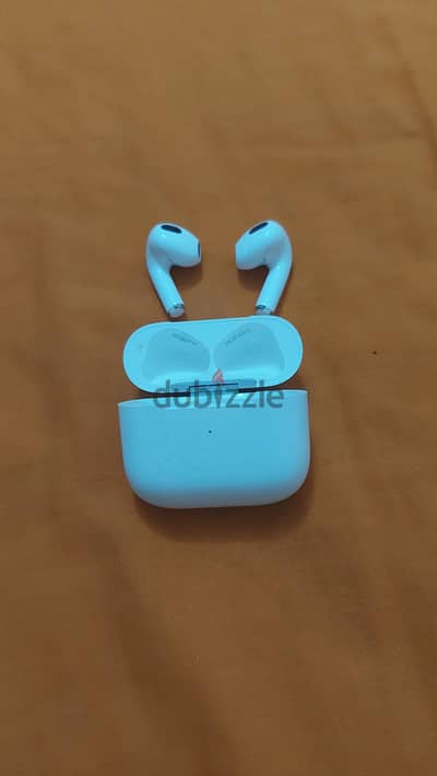 Air pods pro3 حاله كسر زيرو