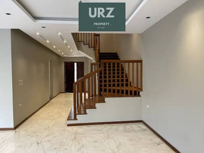 Luxury living and guaranteed investment Duplex apartment with private roof for sale in Hyde Park next to Waterway near La Vista
