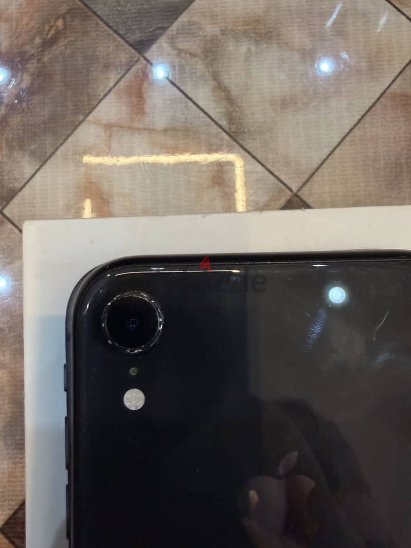 Apple - iPhone XR 2