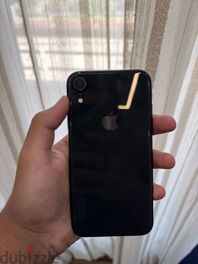 Apple - iPhone XR 5