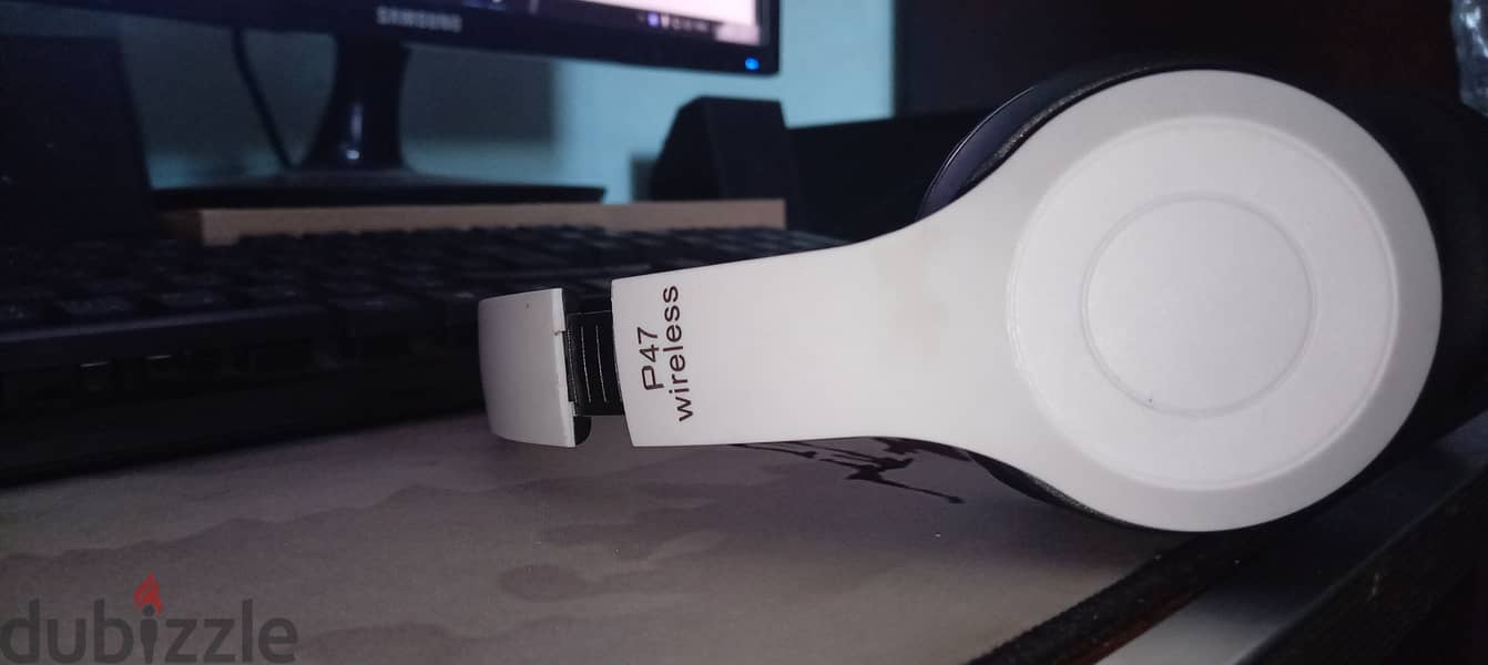 p-47 wireless headphones 2