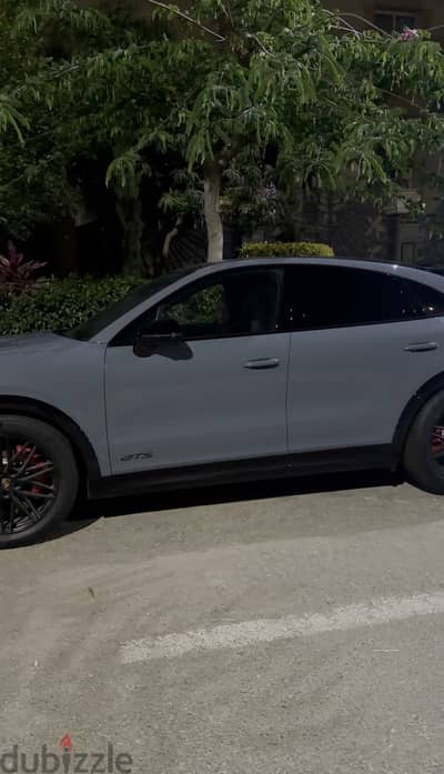 Porsche Cayenne Coupe GTS 2026