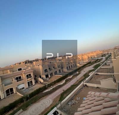 توين فيلا متشطب بحمام سباحة ريسيل للبيع في الباتيو اورو التجمع El-Patio Oro New Cairo By La Vista