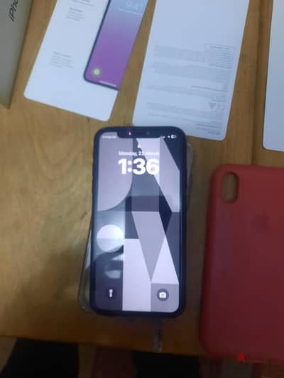 Apple - iPhone XR