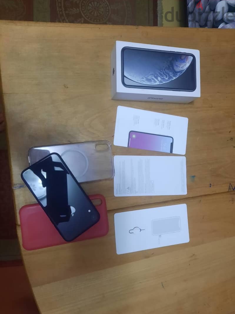 Apple - iPhone XR 3