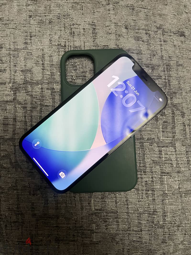 Apple - iPhone 12 Pro 1