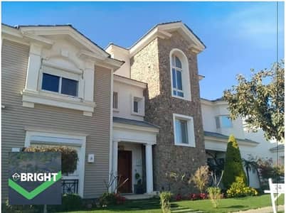 Hot offer villa 246m 3/4 Finished lowest price in market-prime location - mountain view hyde park-