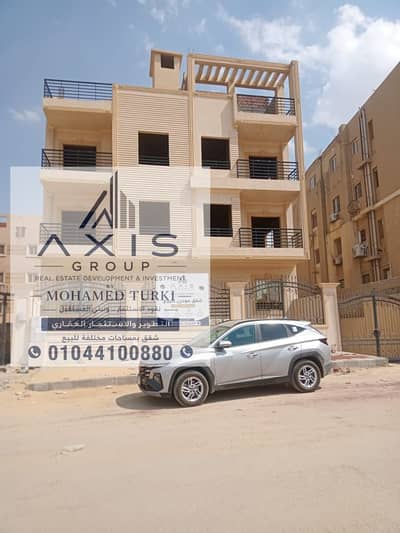 In Sheikh Zayed… location and size make a difference, and this apartment combine.