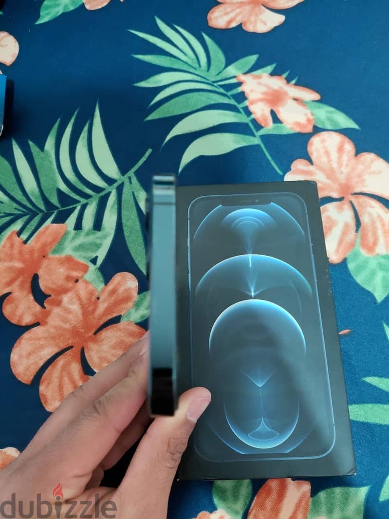 Iphone 12pro max 4