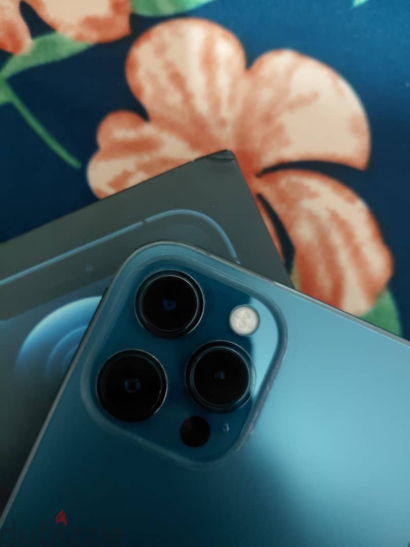 Iphone 12pro max 6