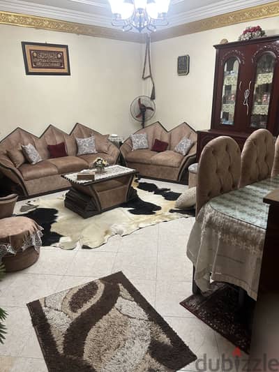 شقة للبيع في شارع العشرين - فيصل