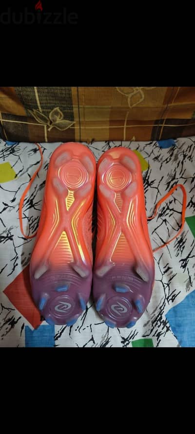 Nike phantom gx2 mirror og (مقاس 42)