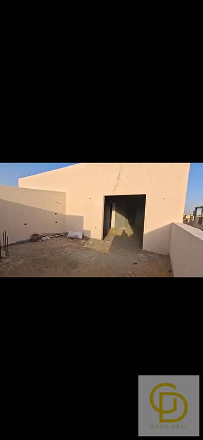 شقة للبيع 215م بالمنطقة السابعة عمارات - بتراس 35م - دور رابع واجهة ورخصة رسمية المنطقة السابعة  مدينة الشروق