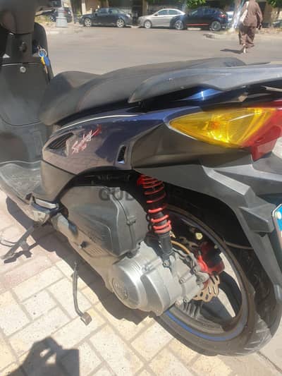 sr 200 sym اسكوتر