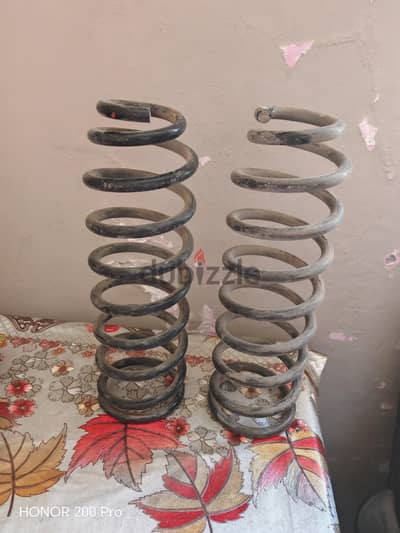 سوست مساعدين خلفي byd