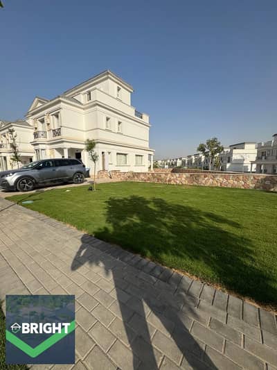 Standalone Corner Villa 245 m for Rent in Mountain View October- prime location- Fully finished, furnished and ACS