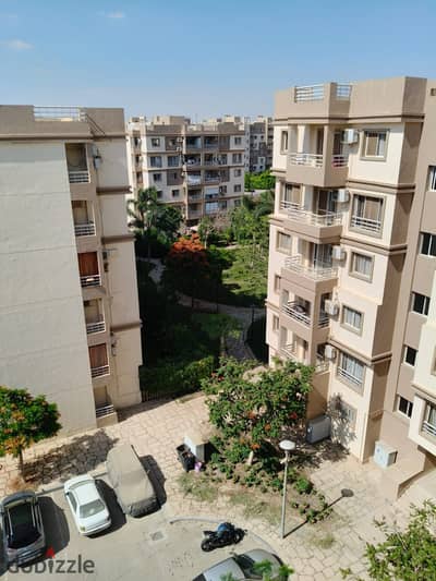مدينتى شقه للبيع  89 متر فى مجموعه 67 طلعت مصطفى