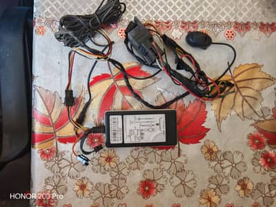 جهاز gps  للسيارة لتحديد المواقع