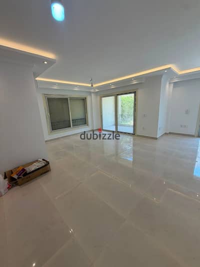 First-Use Ground Floor Apartment with Private Garden for Rent in Stone Residence – New Cairo