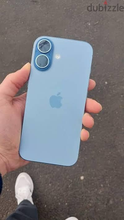 Apple - iPhone 17