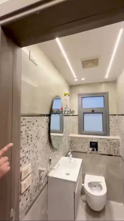 شقة ١٦٠ م مفروشة للبيع في صن كابيتال حدائق اكتوبر