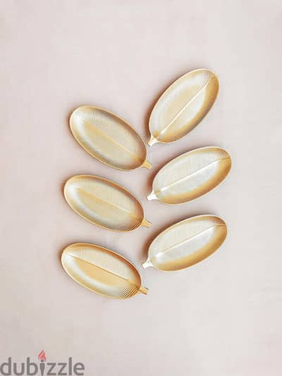 طقم أطباق صغيرة للتقديم