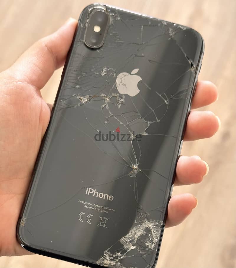 Apple - iPhone X 4