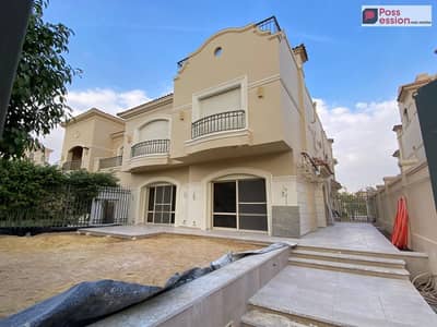 تاون هاوس كورنر استلام فوري باقل سعر كاش 4 غرف للبيع في كومبوند الباتيو لافيستا patio lavista