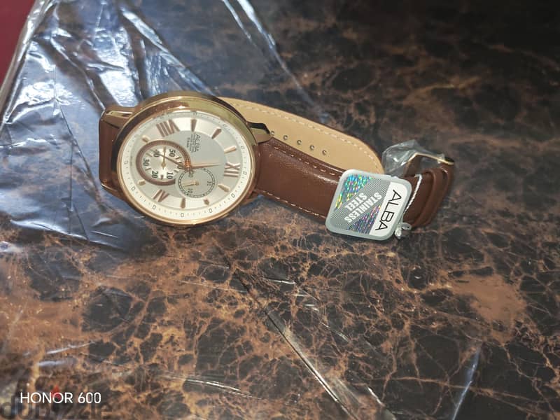 Alba Watch 1