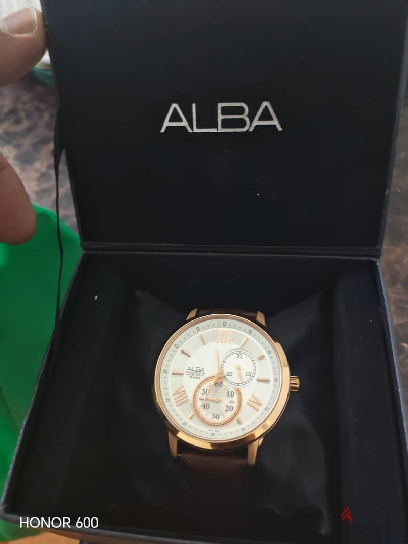 Alba Watch 4