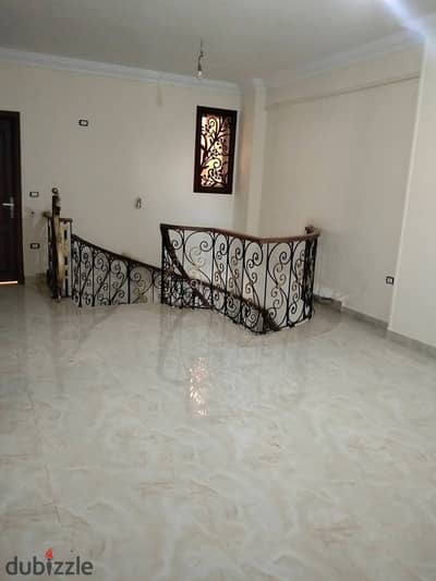 Duplex for rent in the clubs area of Al-Shorouk city, ground and first