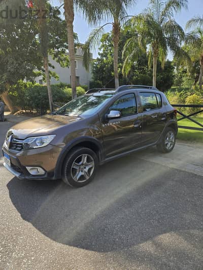 Renault Sandero Stepway 2019  فبريكه بالكامل