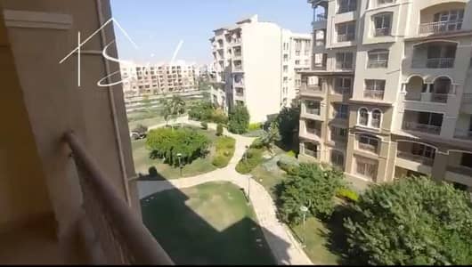 شقه للبيع مقدم و اقساط 211 متر في b2