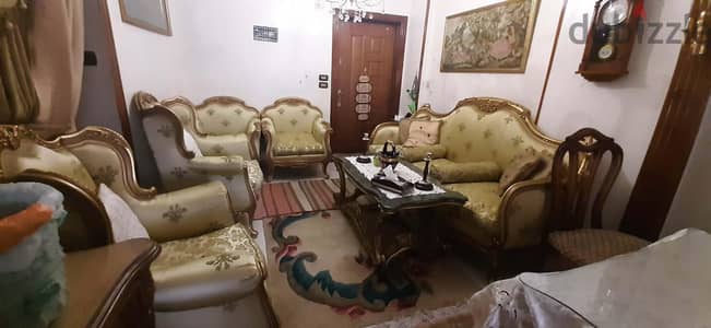 صالون كلاسيك مدهب كامل وفخم للبيع بحالة ممتازة (استعمال راقي)