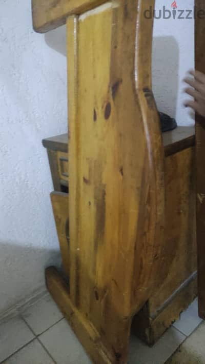 ٢سرير للبيع  بالالواح بحاةلة ممتازة