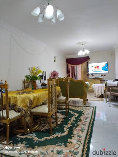 Apartment for quick sale at a bargain price—135 sqm, super-lux finish—located in the private residential buildings area of ​​Zahraa Nasr City.