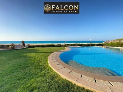 Villa on the Ministers' Corner, ready for immediate occupancy, fully furnished, in Marina 5, directly on the yacht marina.