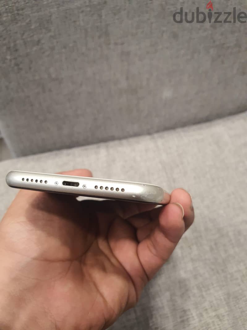 Apple - iPhone 11 4