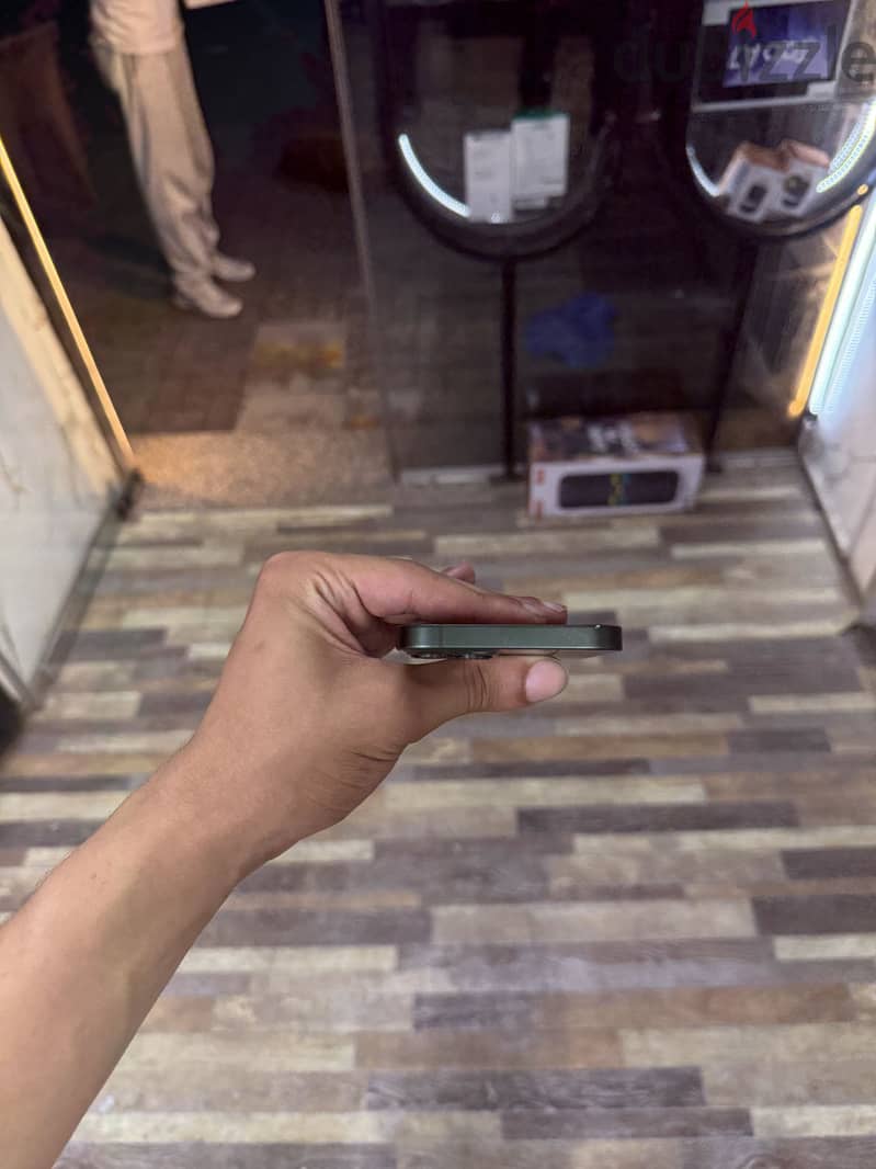 Apple - iPhone 13 4