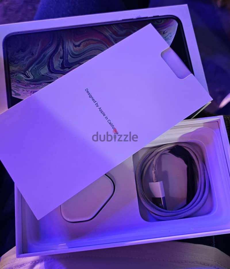 Apple - iPhone XS Max 3