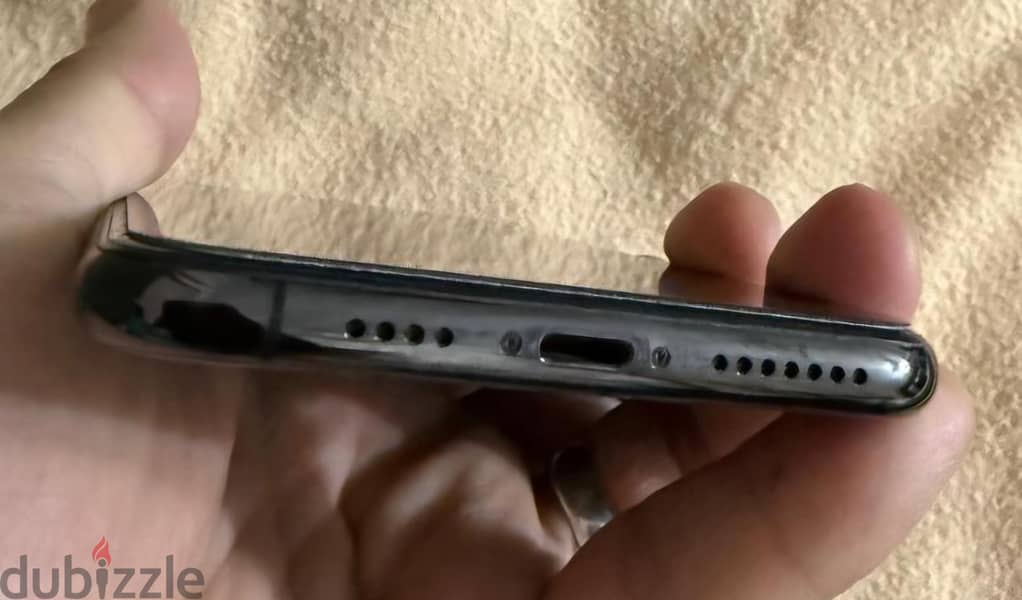 Apple - iPhone XS Max 13
