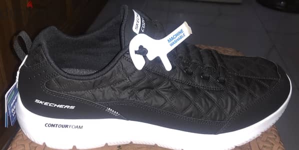 SKECHERS