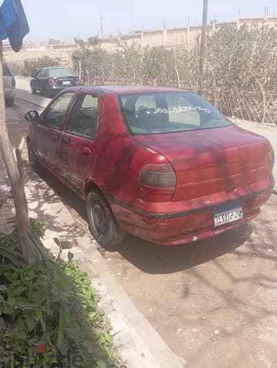 فيات سيينا 2001