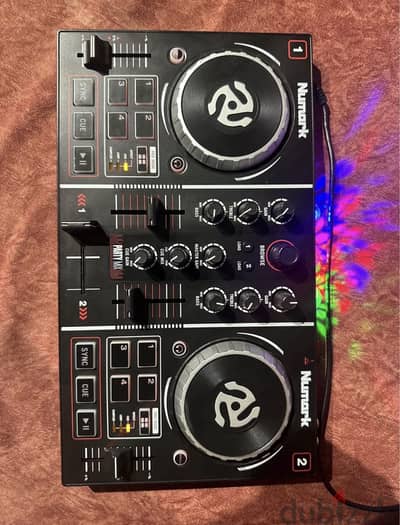 Numark Party Mix DJ Controller