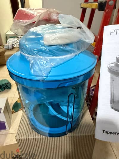 Original Tupperware PTS Extra Chef – Brand New – Never Used