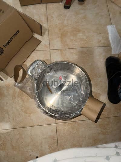 Tupperware Chef Series stainless steel pot with lid