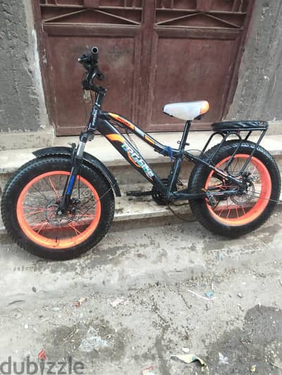 عجلة فت بايك (Fat Bike) ماركة TPG بحالة مميزة - فرامل ديسك ومساعدين